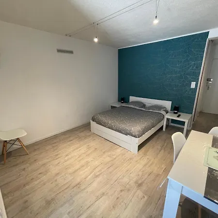 Avec Belle Terrasse,ascenseur,parking Appartamento